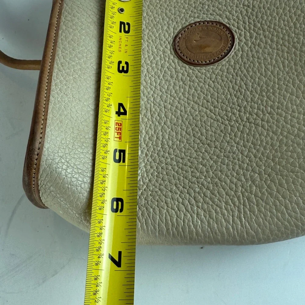 Vintage Dooney & Bourke Off White Tan AWL Leather Crossbody Bag Duck Fob